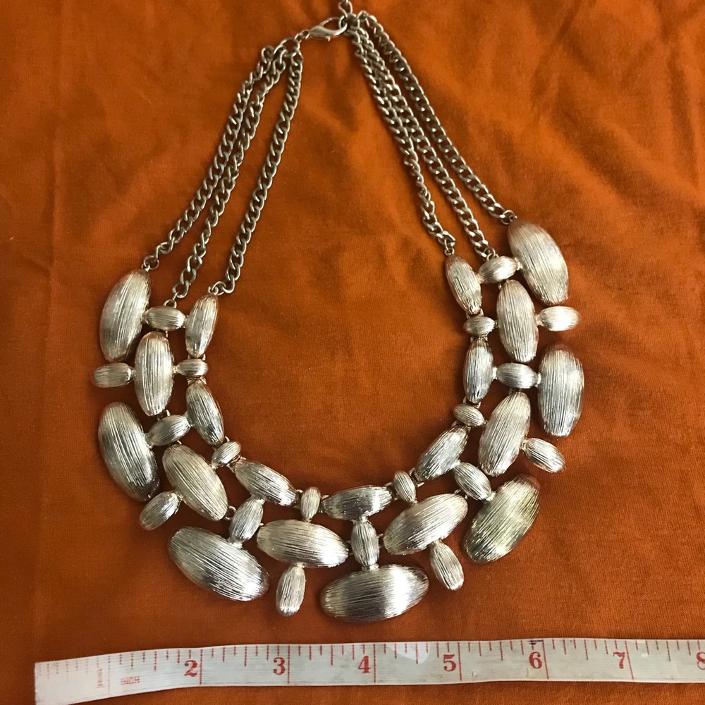 Statement necklace